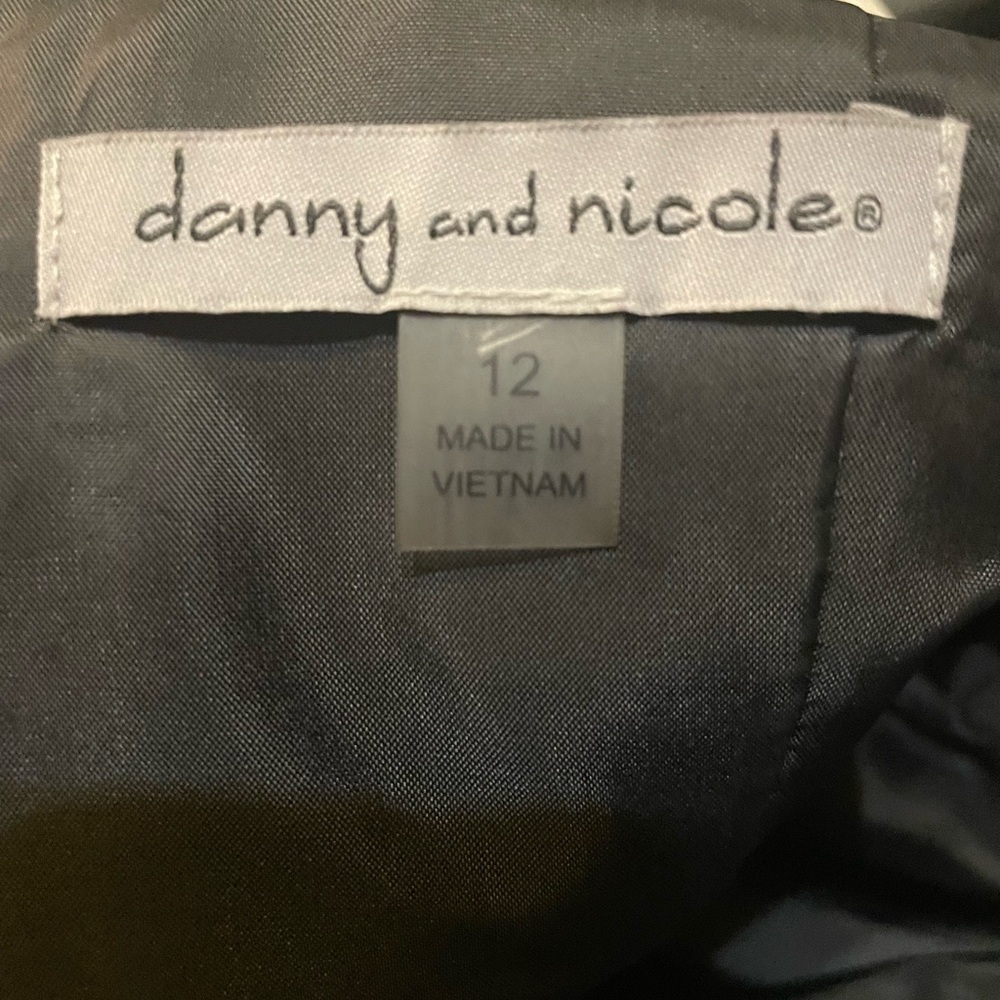 Danny & Nicole Dress 12 - Picture 4 of 5